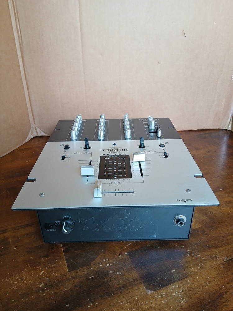 Stanton Sk2 DJ Mixer Untested