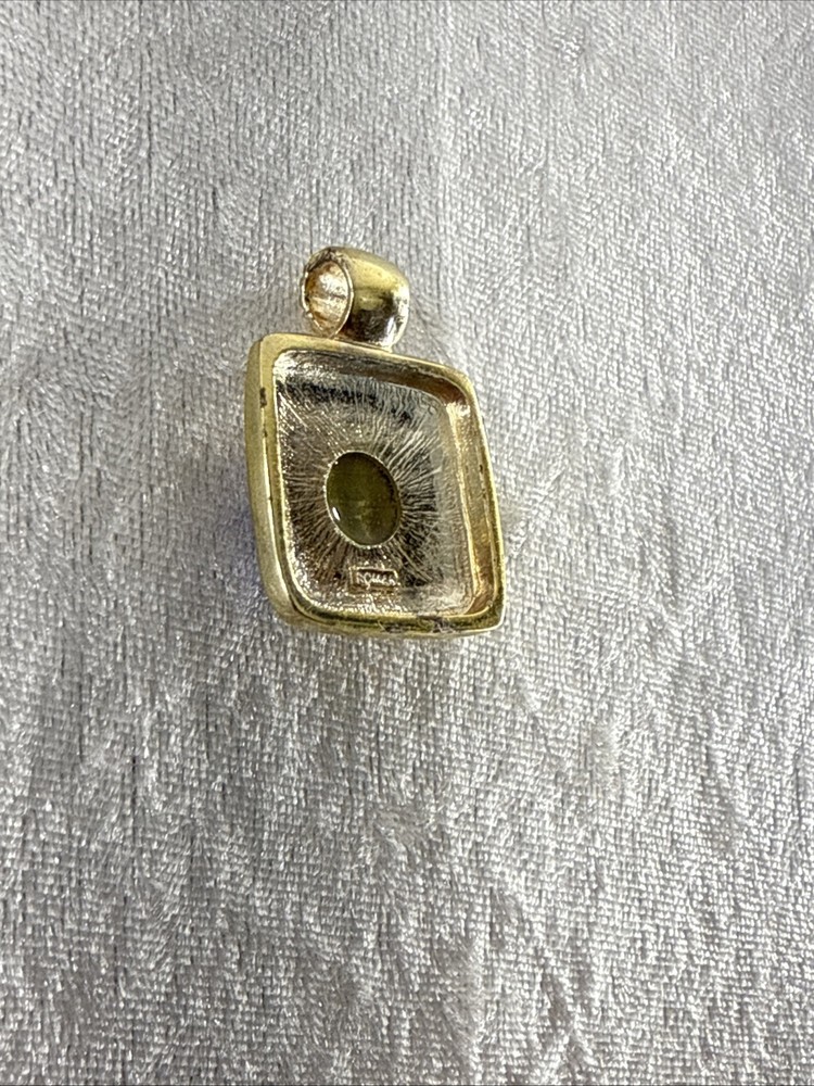 Vintage Pendant Collectors