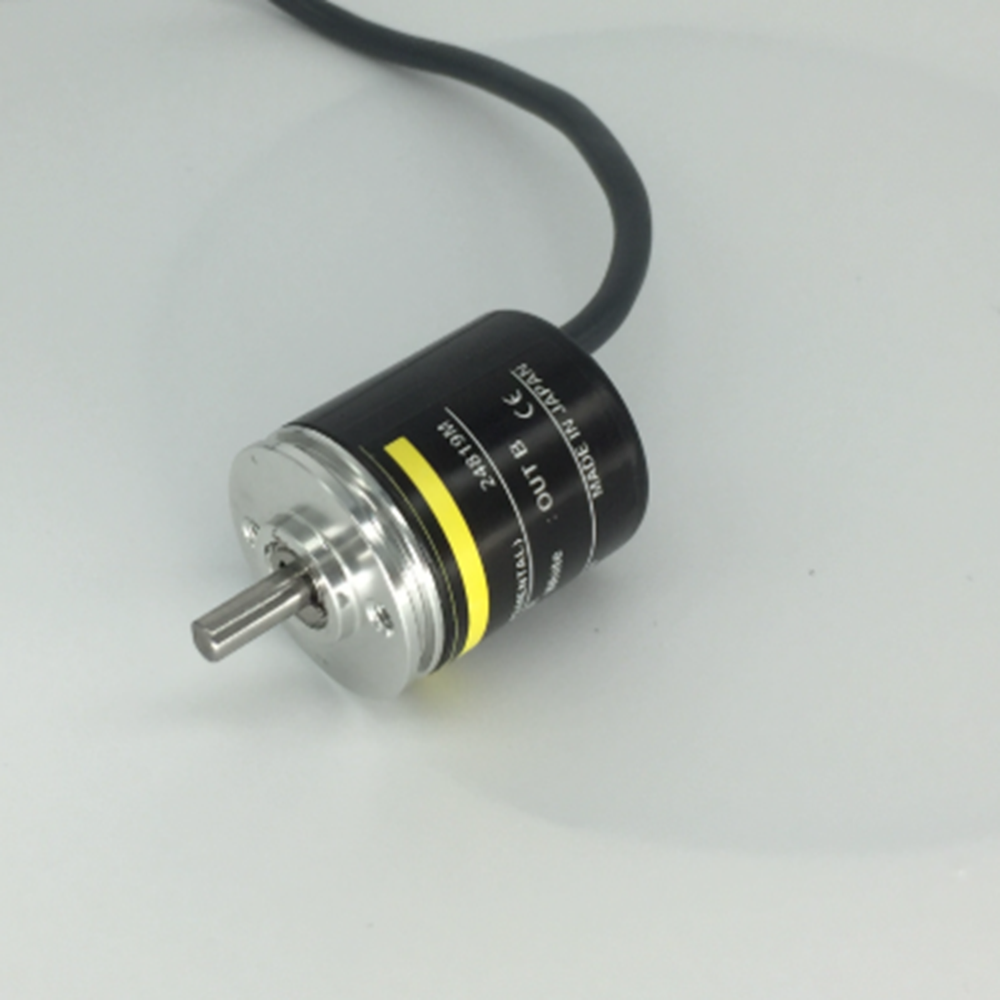 NEW Omron E6A2-CW5E 10P/R Rotary Encoder