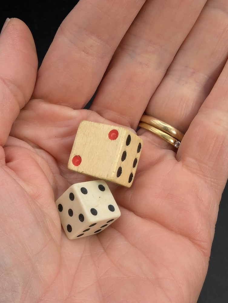 Vintage 7 Cherry Bakelite & 6 Bakelite Mix Dice Set