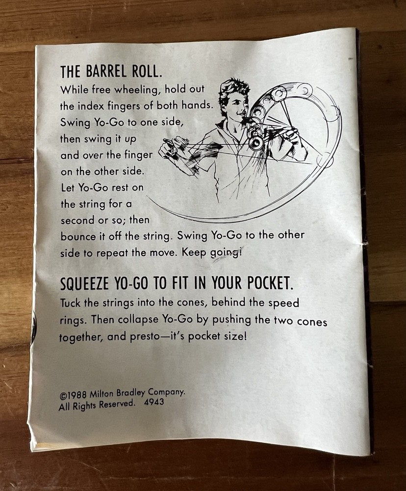 1988 Milton Bradley Yo Go Rubber Yo-Yo Two Strings & Instructions
