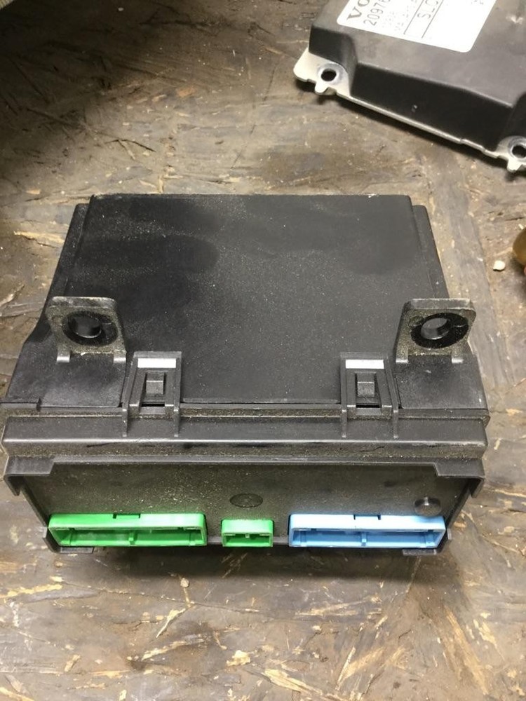 Replaces 21083375-P08 2012 VOLVO VNL CAB CONTROL UNIT MODULE , OH