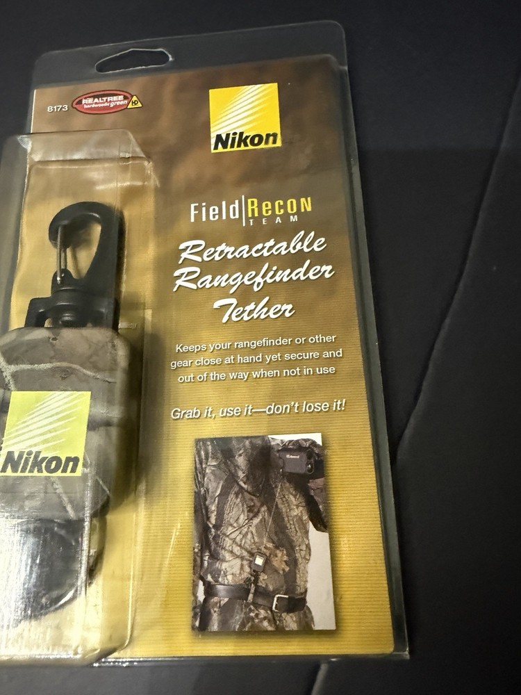 Nikon Retractable Rangefinder Tether, Camo, NEW. Realtree.