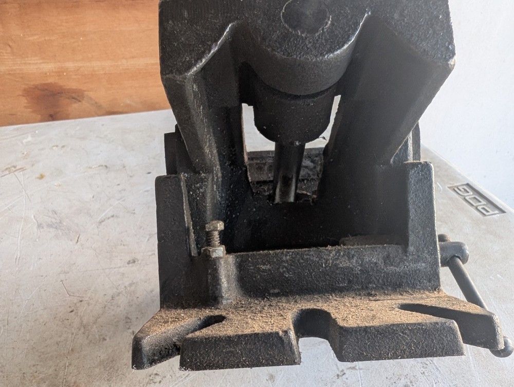 Vintage Tilting Vise Tilting Universal Base 4"