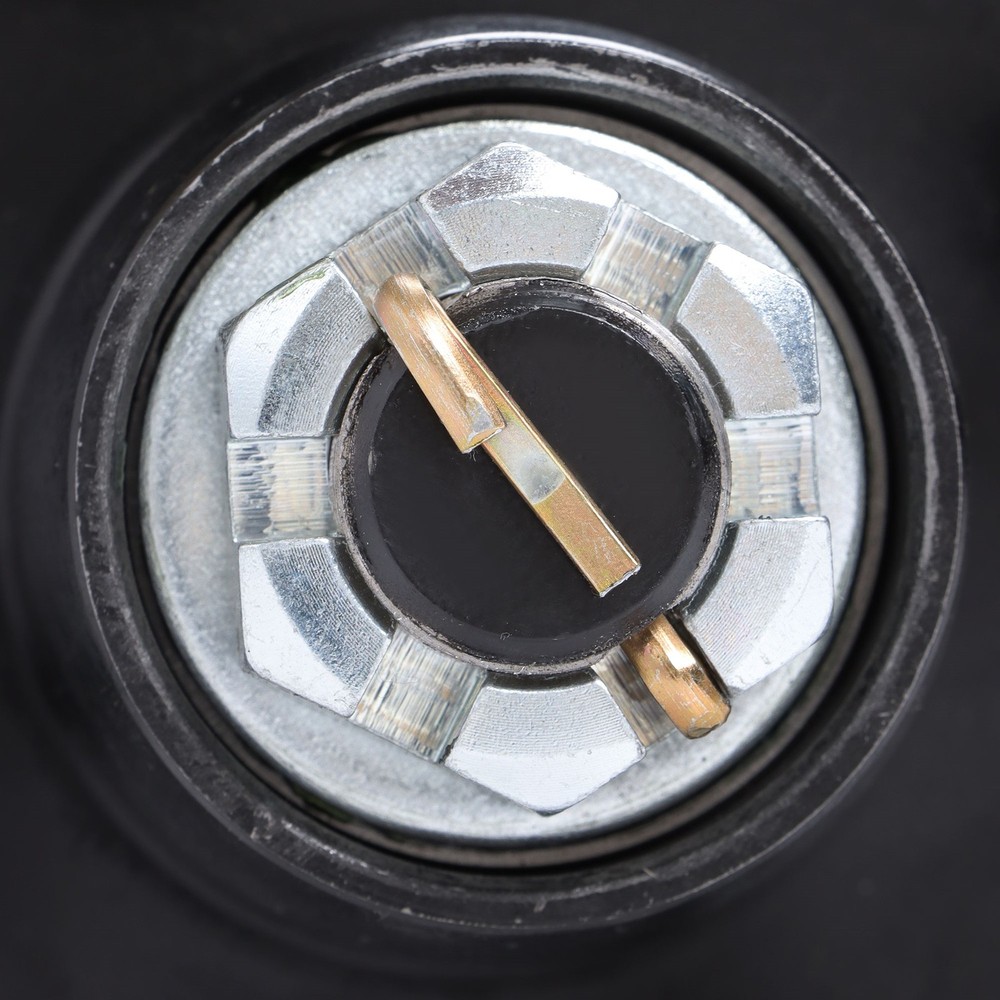 2K 2000lbs Trailer Axle 4 lug-4' 56.5' Hub Face 46.5' Spring Center w/ U-Bolt