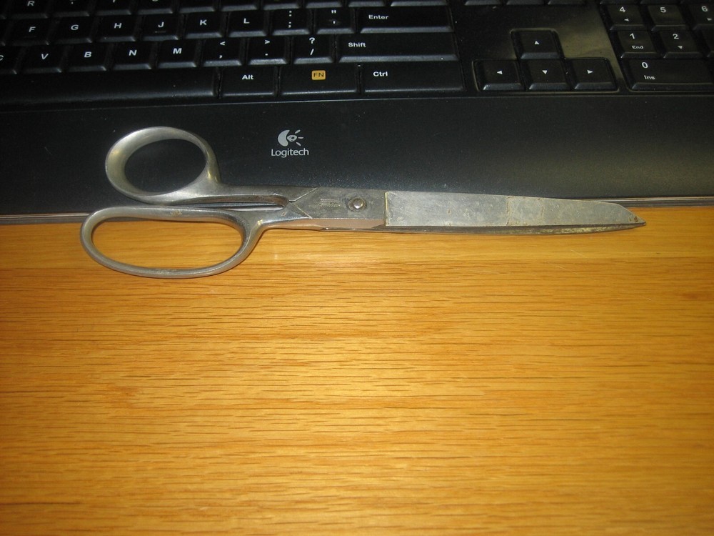 VINTAGE ELK 8" SCISSORS ITALY