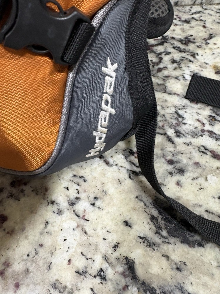 Hydrapak Hydration Backpack Reversible II 1.5 Liters / 50 Oz - Orange/ Gray