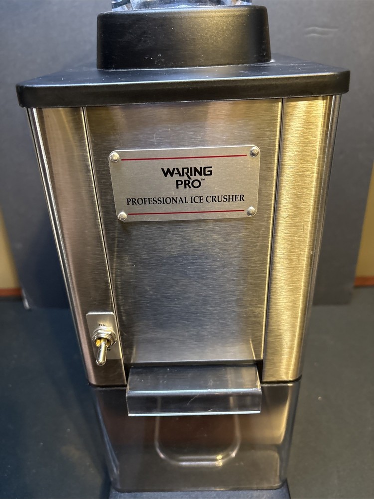 Waring Pro Ice Crusher Model IC70 Professional Ice Crusher Tested And Working