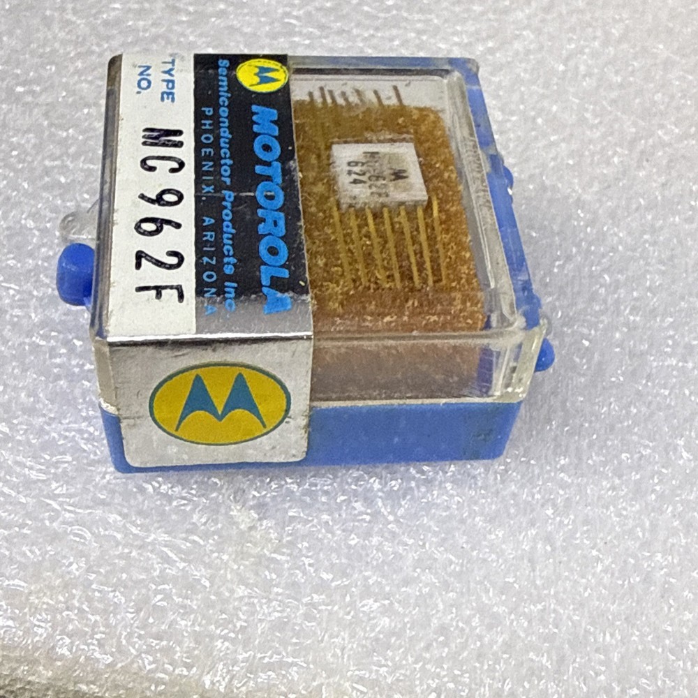MC962F MOTOROLA NEW NIB