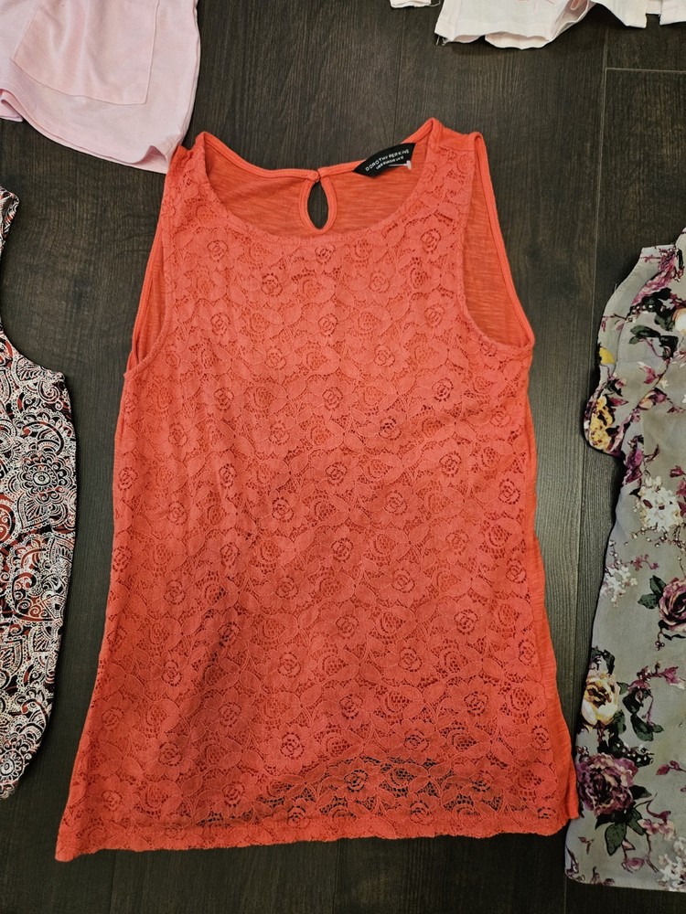 ⭐(no. 357) Ladies / Women Bundle Size 12 top bundle
