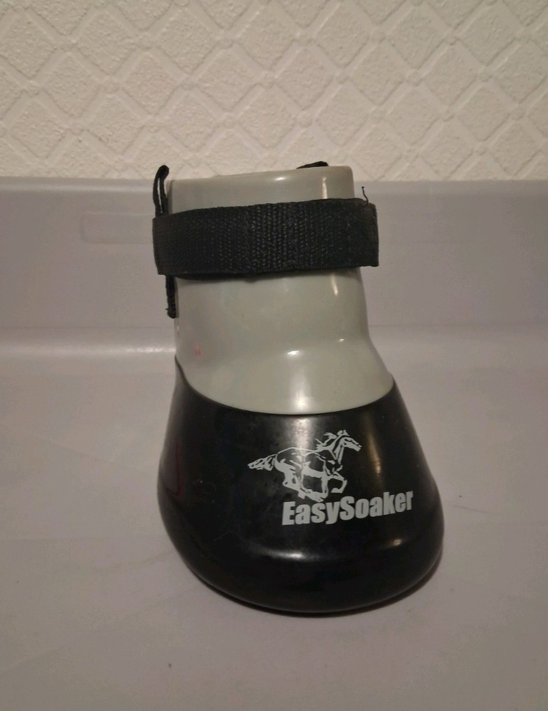 EasyCare EasySoaker Boot Size M - Lightly Used
