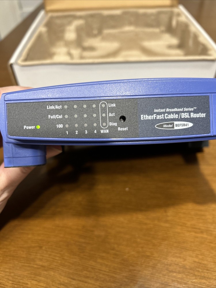 Linksys EtherFast 4-Port Cable/Dsl Wired Router BEFSR41 Ver.2