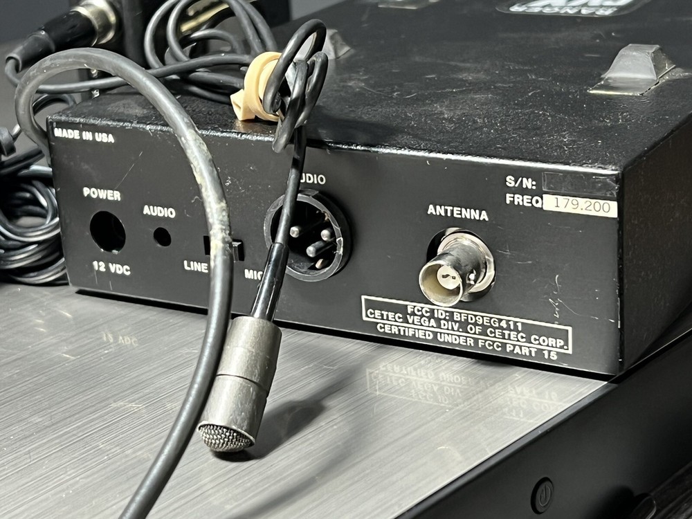 Vintage Cetec Vega Ranger CVX Wireless Microphone Set, missing antenna 179.200