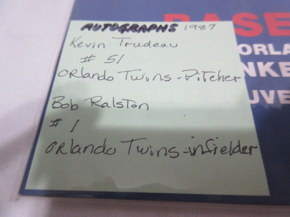 2 Autographs Trudeau Ralston1987 Scorebook Program Minnesota Twins Baseball