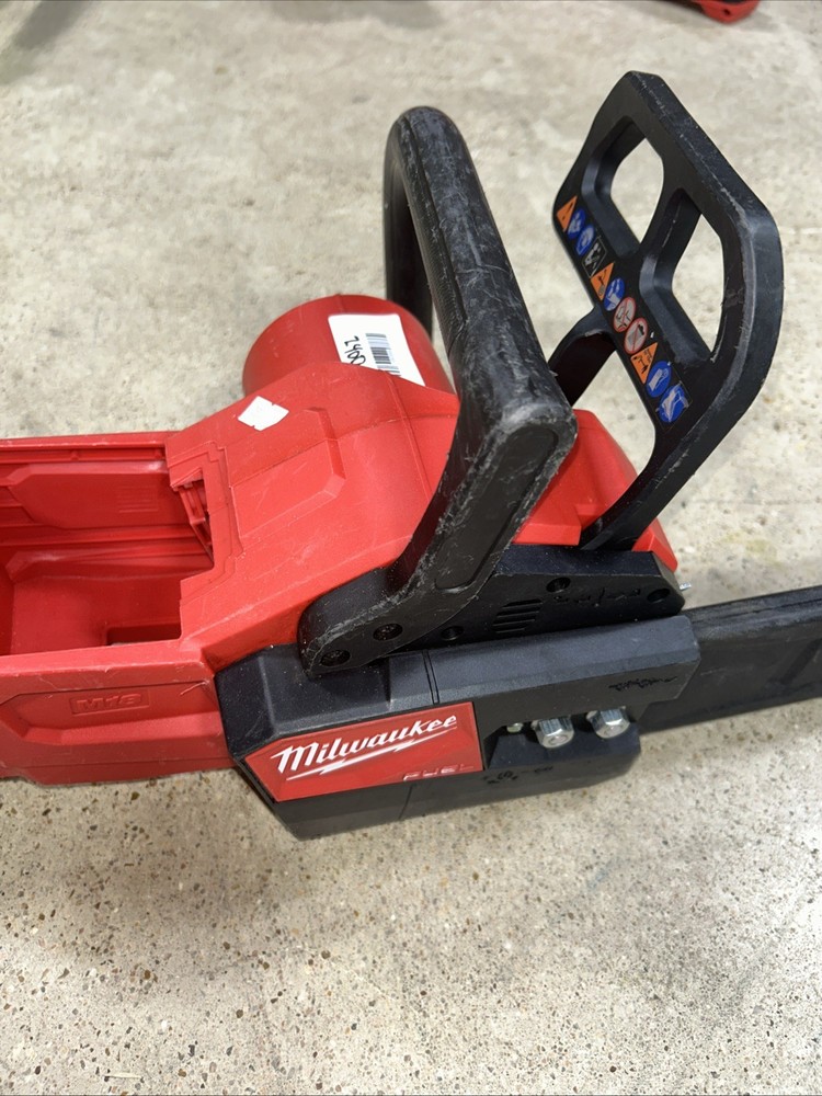 Milwaukee 2727-20 M18 FUEL 16" Chainsaw - Red