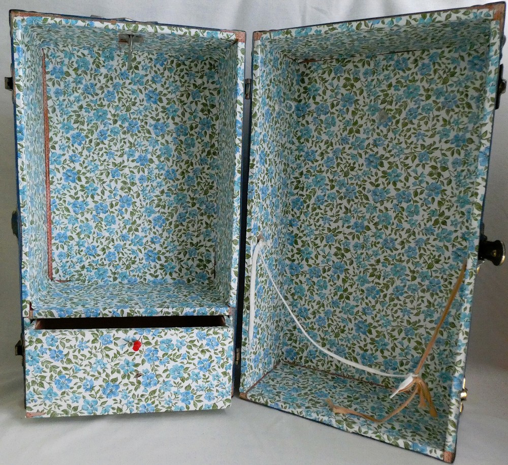ANTIQUE METAL DOLL TRUNK, 18" X 10" X 10," SOLID AND STURDY