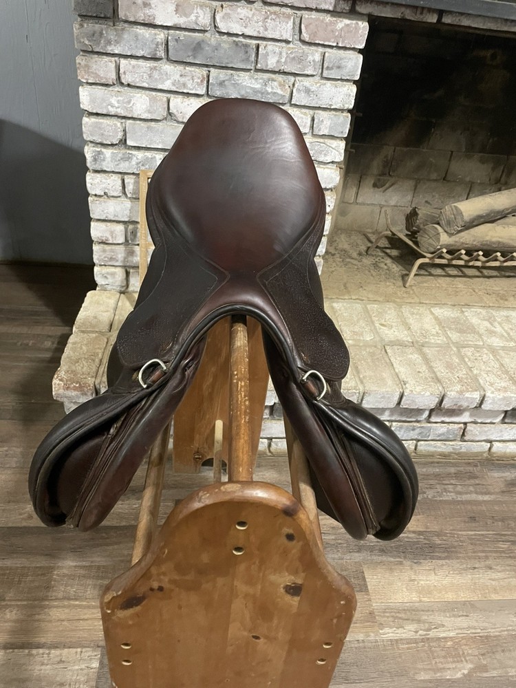 Prestige English Saddle