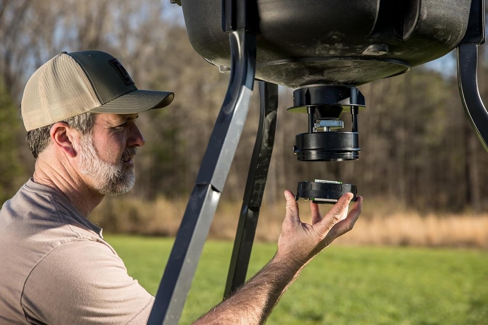 30-Gallon Deer Feeder - Durable UV-Resistant & Digital Timer Control