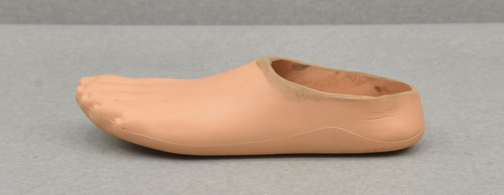 Ossur Cheetah Xplore High Performance Prosthetic Foot Left Size 27 W/ Socket