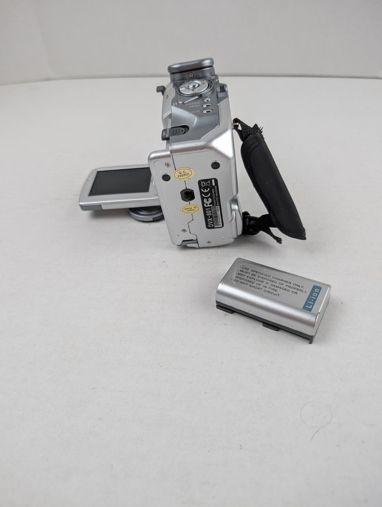 Cansonic DVX-801 Digital Camcorder Video Camera w Battery Untested Silver