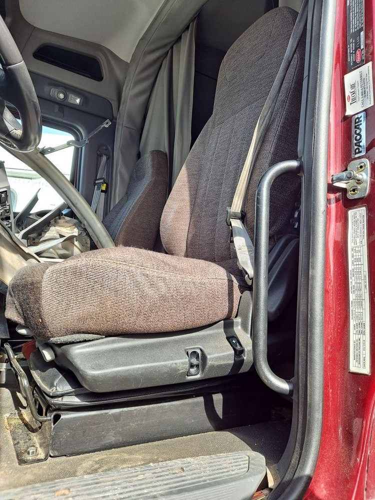Replaces 2017 PETERBILT 579 FRONT SEAT ,  GA