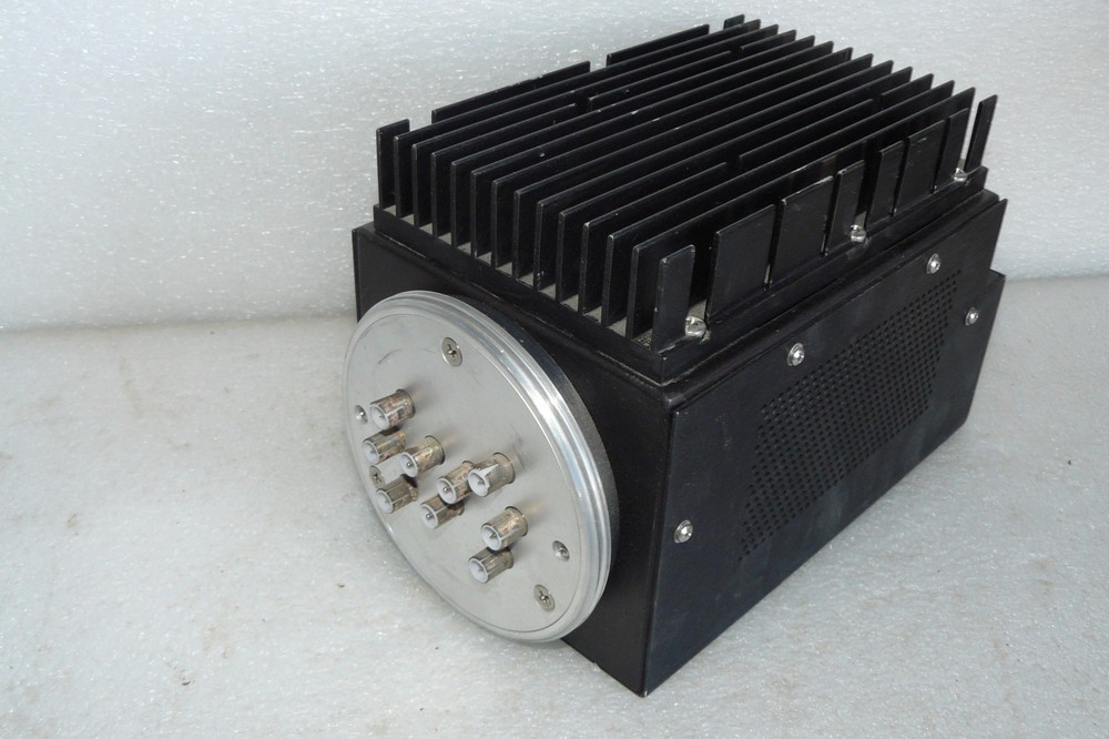 UTI INSTRUMENTS 04020 RF GENERATOR MODEL 2221