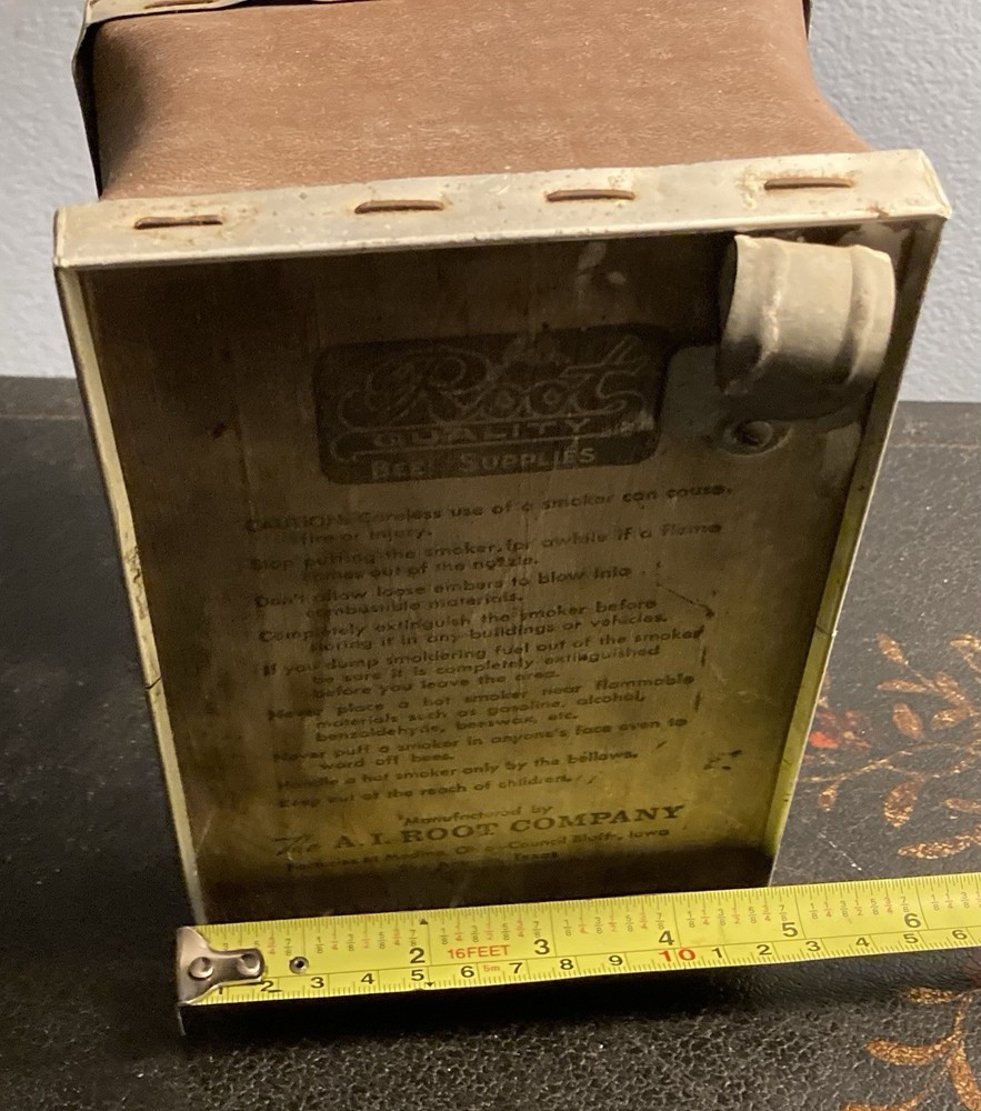 Vintage Root Quality Bee Smoker