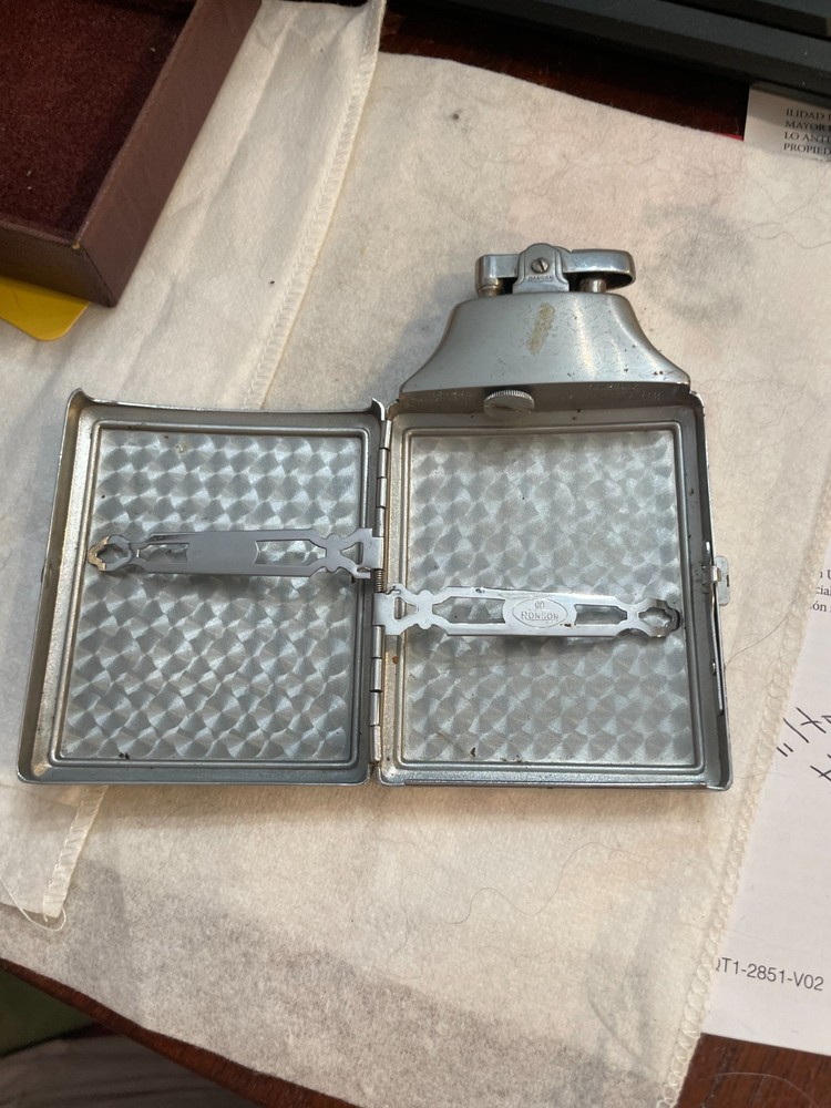 Ronson Vintage Cigarette Case Lighter In Box