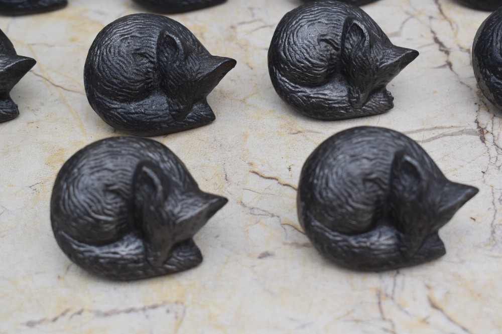 Vintage Cast Iron Sleeping Fox Pull Drawer Cabinet Knobs Handle Knobs 10 pcs