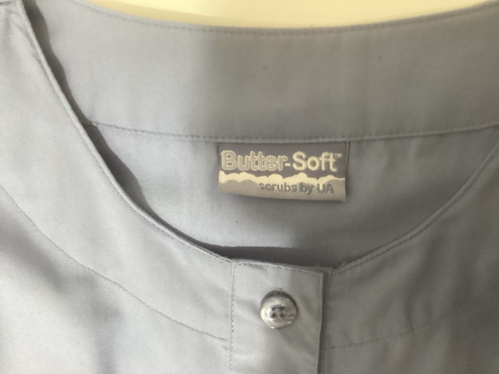 Butter soft Women’s Lab Coat Scrub Uniform Button Down Round Collar Size M