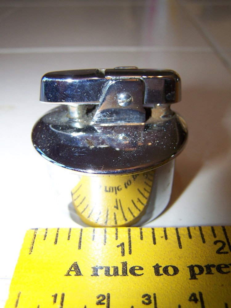Vintage Ronson Table Cigar Cigarette Lighter chrome