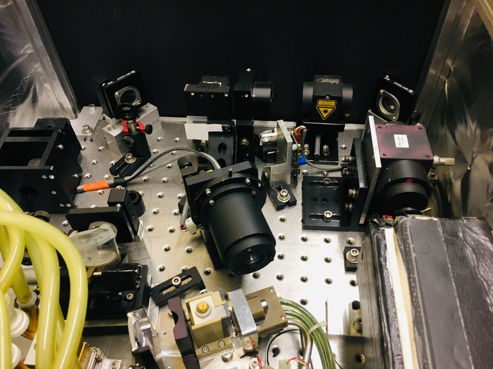 LISAF LIS SAPHIRE LASER WITH POWER SUPPLY