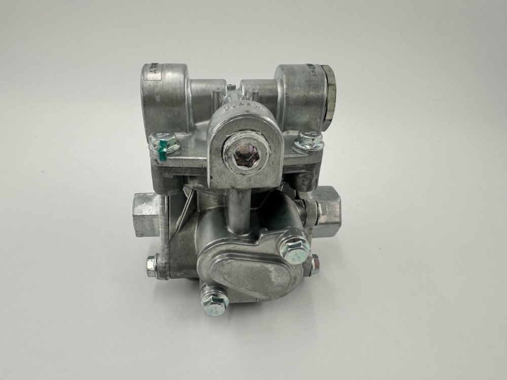 RT4 Multi-Function Trailer Spring Brake Valve - Automann KN26000
