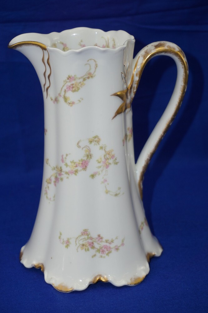 Haviland Schleiger 233 Norma Pitcher, 7 3/4"