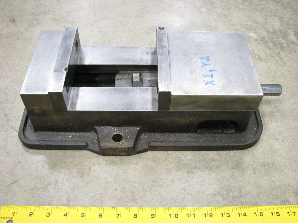 Kurt Type Angle Lock Mill Vise 6" Jaw Width