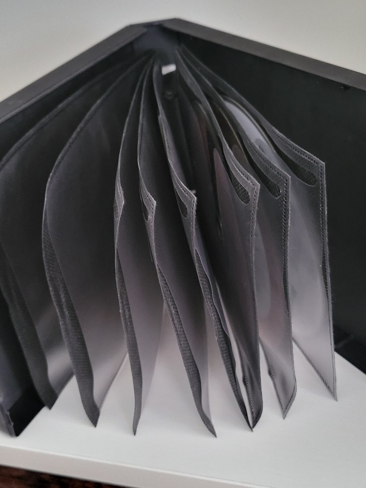 Microsoft Windows Server System SQL Server 2005 Developer Edition 8 Disc Set