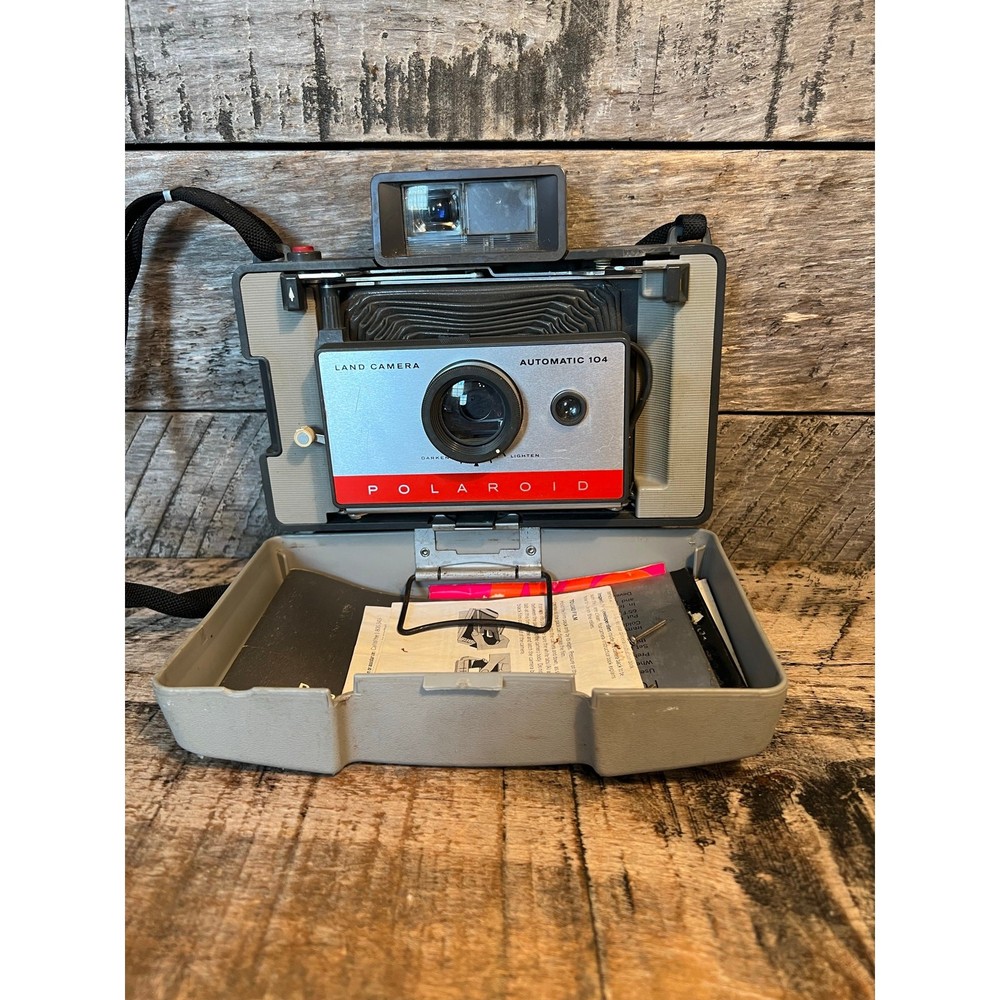 Vintage Polaroid Land Camera Automatic 104 w/ Original Case