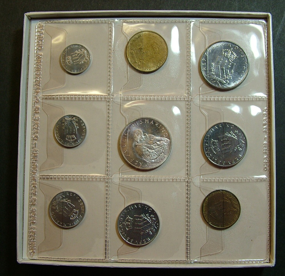 Set 1979 San Marino Box Genuine