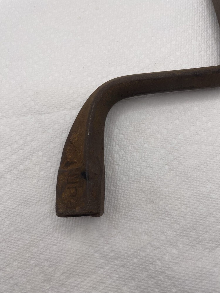Vintage Cast Iron Crank Handle PUR 459