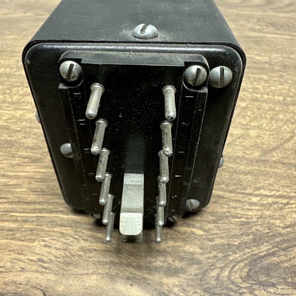 ISSC,1032-1-K-K-8-B,Solid State Timer