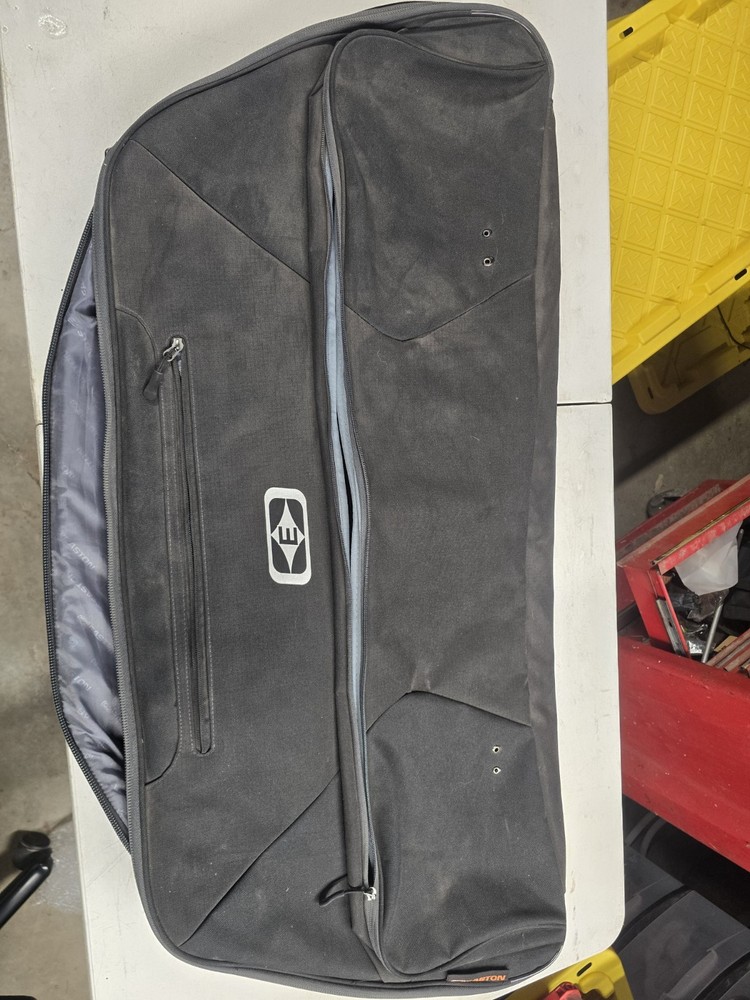EASTON COMPOUND BOW CARRYING BAG