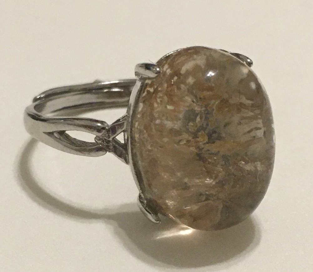 garden quartz ring adjustable to size 7,8 & 9