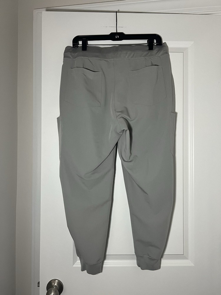 Mandala Cloud Light Grey Scrubs Size Large/petite Scrub Set