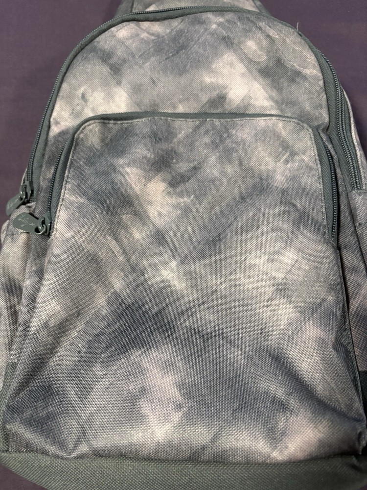 Thirty One Adjustable SlingBack Backpack - Whisper Grey Colorblock