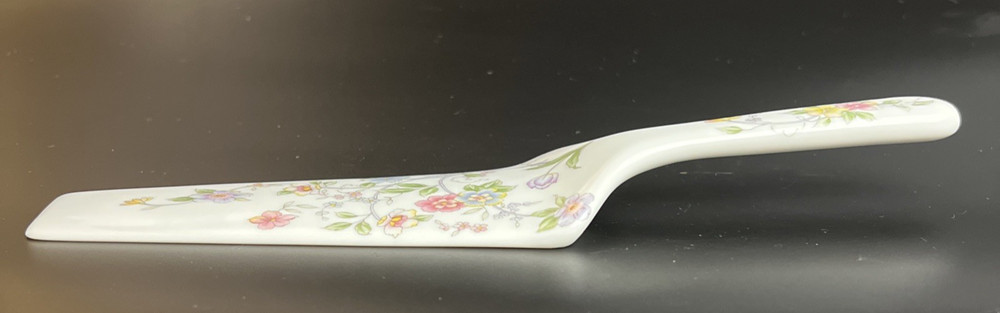 Andrea By Sadek Ceramic Cake Pie Server ~ Floral White Wedding