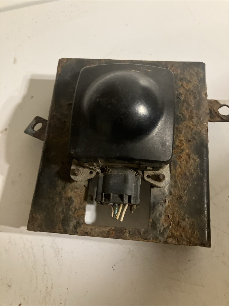 Safety/Warning: BENDIX WINGMAN SENSOR AND RADAR - Used