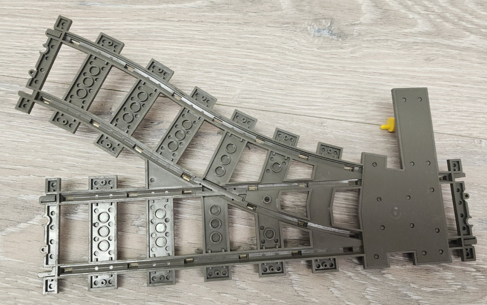 Lego 2861 2861c01 75542 Dark Gray Train Track 9V Switch Point Left READ