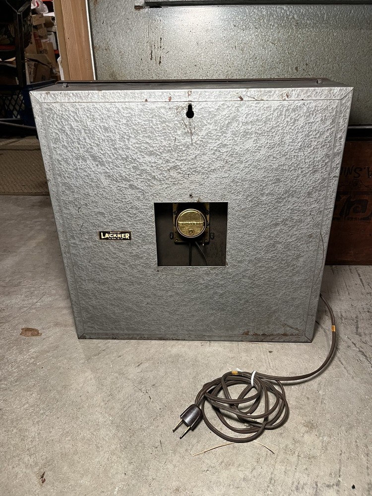 Vintage Bay State Paint Neon Clock
