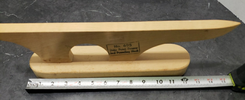 Dritz Point Presser & Pounding Block No. 695