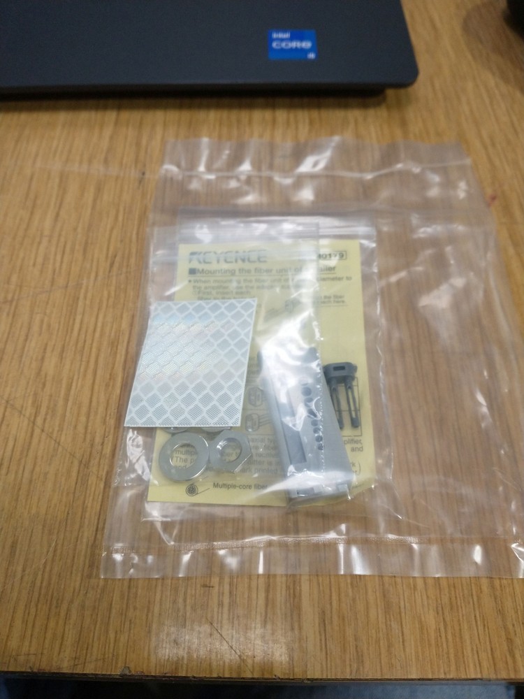 Keyence FU-13 - Optical fiber unit